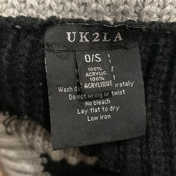 Scarf - Picture 4 of 4